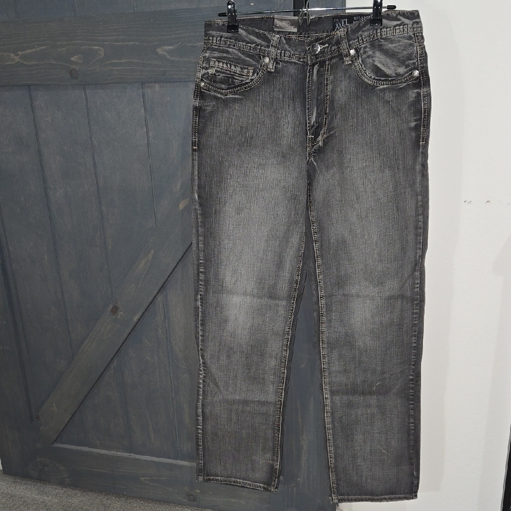 NWT Men's Axel  32x34 Gray Wash Relaxed Fit Jeans